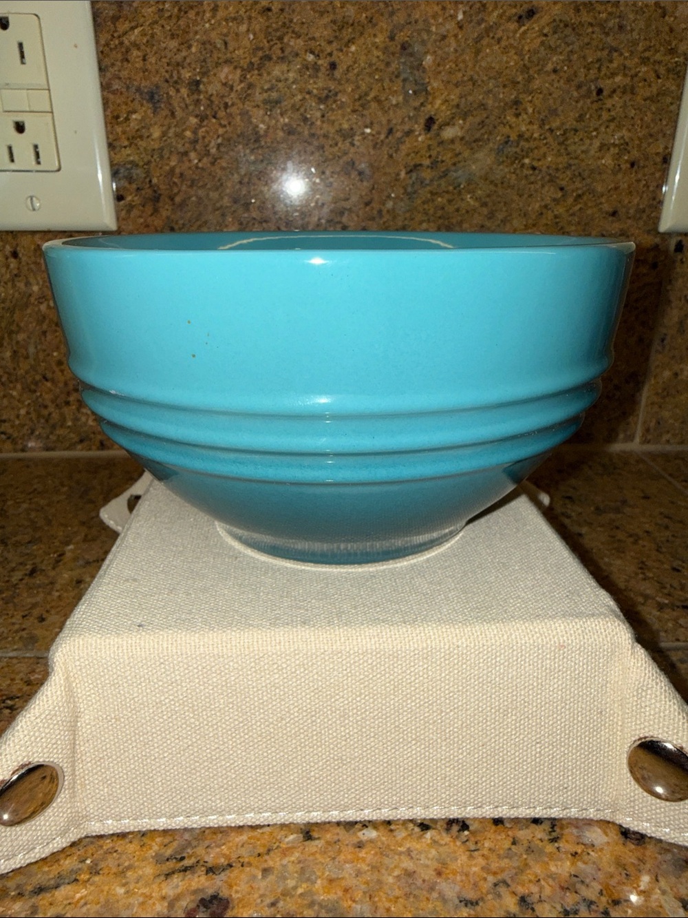 Le Creuset 160 x 86 mm Cereal Bowl in Caribbean